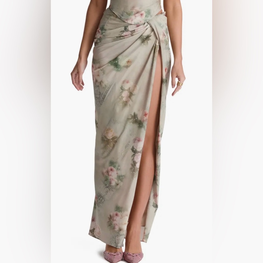 House of CB GreenVesper Ruched Slit Maxi skirt - Picture 5 of 10